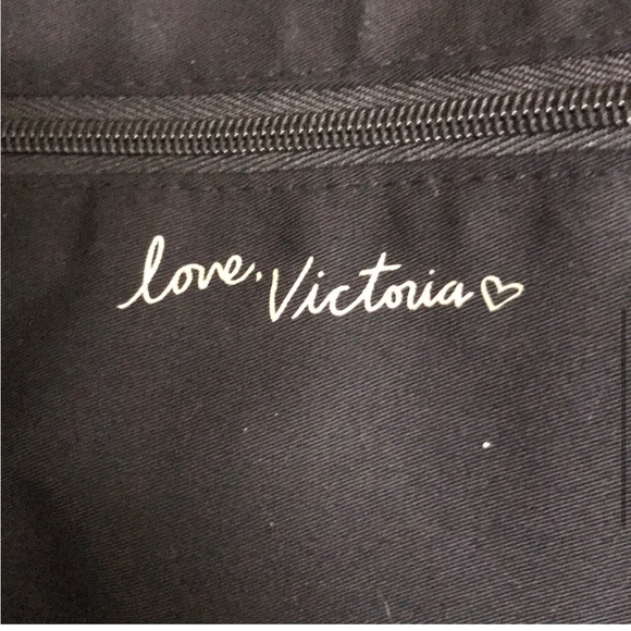 Victoria’s Secret Bond Street London Tote Bag, off-white and black - Picture 6 of 11